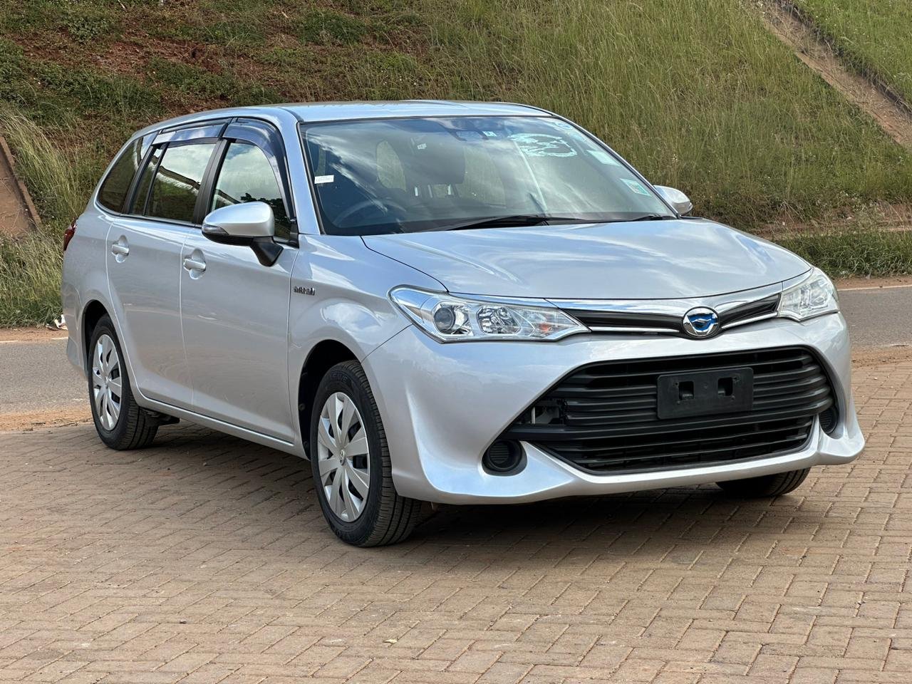 Toyota Fielder (Hybrid) - $45 USD/day